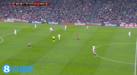 篮球篮网球员赛后接受采访分享心得