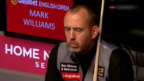 年轻中卫连续两场零失误，发挥稳健