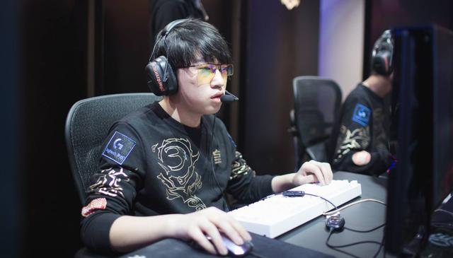 北马其顿新一期大名单：埃尔马斯领衔，英博外援阿利米在列