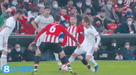 东体：莱昂纳多正进行恢复训练，加布里埃尔也尚未参加合练