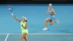 📺 明晚十点，我狐最后一场季前热身赛。