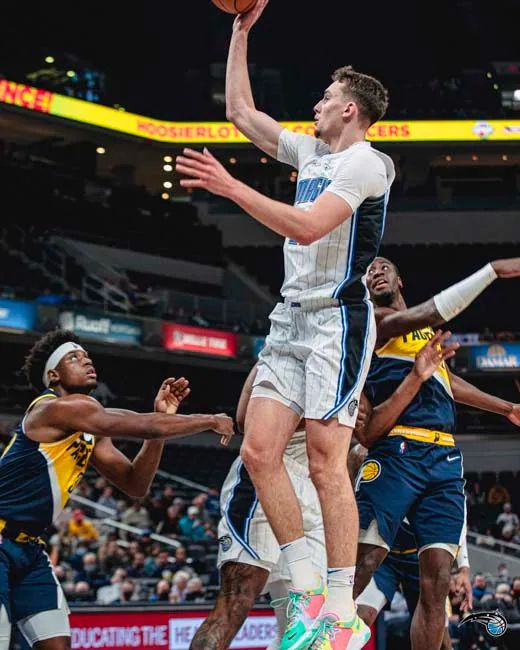 布鲁克斯 布鲁克斯